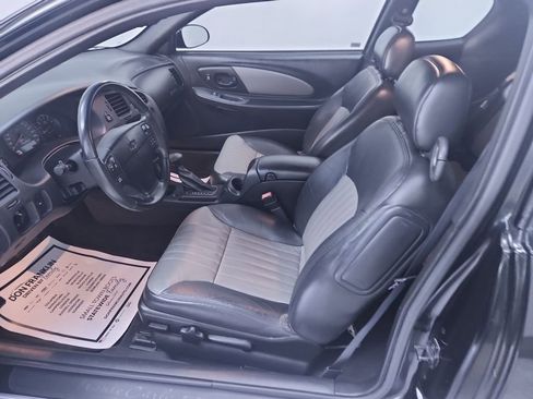 Used 2002 Chevrolet Monte Carlo SS w/ Pace Car Replica Pkg FWD image 11