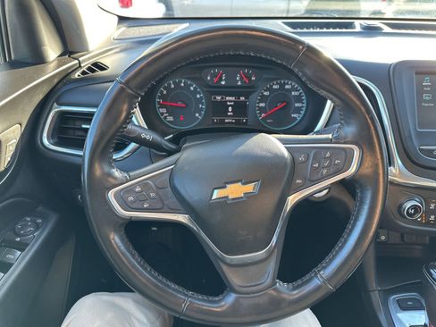 Used 2018 Chevrolet Equinox LT AWD/4WD image 25