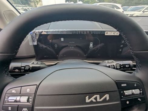 New 2026 Kia Sportage SX FWD image 28