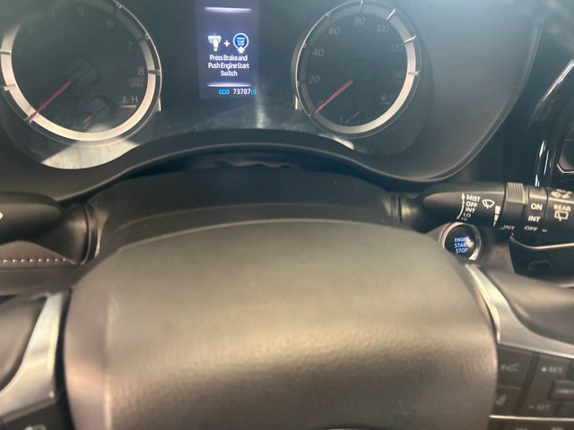 Used 2021 Toyota Highlander LE FWD image 39