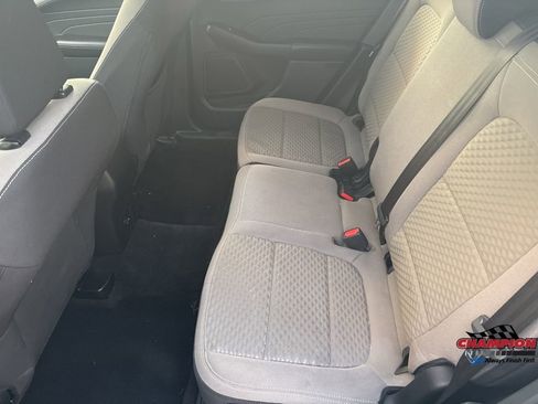 Used 2022 Ford Escape SE image 23