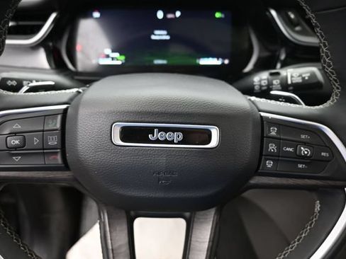 Used 2023 Jeep Grand Cherokee 4WD 4xe w/ Luxury Tech Group II image 19