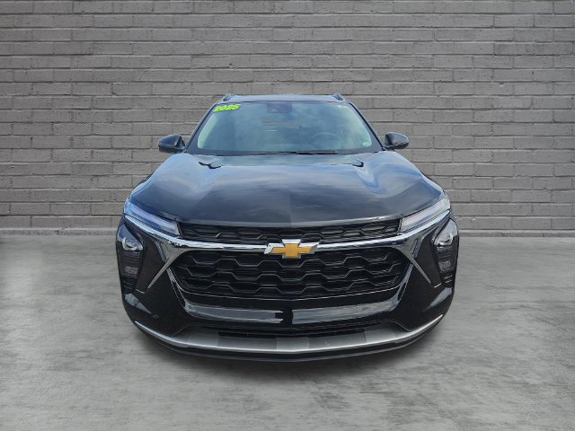 Used 2025 Chevrolet Trax LT w/ Driver Confidence Package FWD image 9