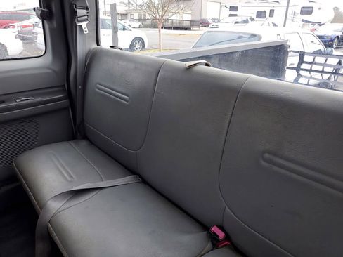 Used 2002 Ford F250 XL image 6