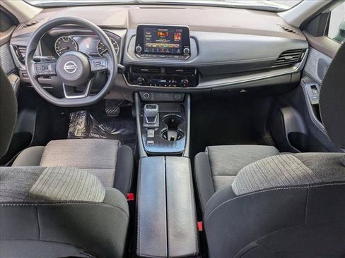 Used 2021 Nissan Rogue SV FWD image 17