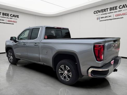 New 2026 GMC Sierra 1500 SLE w/ Preferred Package image 7