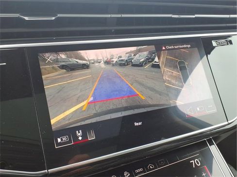 Used 2021 Audi Q7 3.0T Premium Plus w/ Premium Plus Package image 24