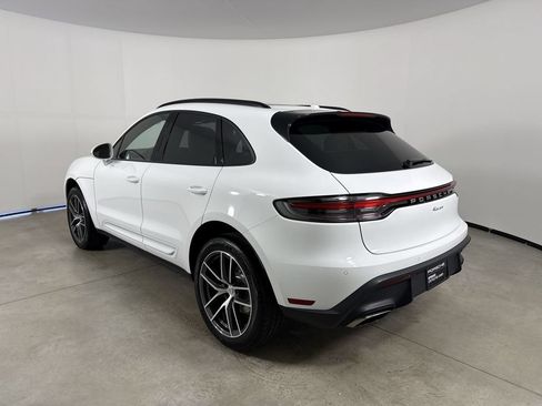 Certified 2026 Porsche Macan Turbo AWD/4WD image 3