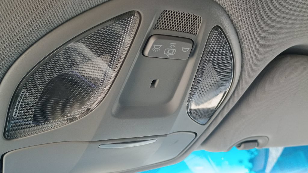 Used 2018 Hyundai Santa Fe Sport FWD image 14