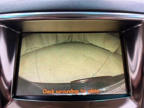 Used 2010 Lexus LX 570 4WD image 27