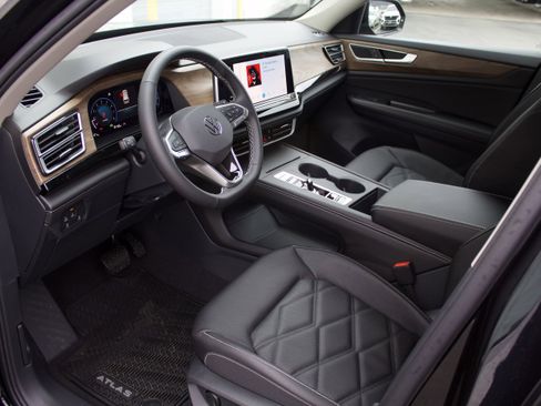 New 2026 Volkswagen Atlas SE AWD/4WD image 10