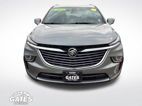 Used 2023 Buick Enclave Essence FWD image 2