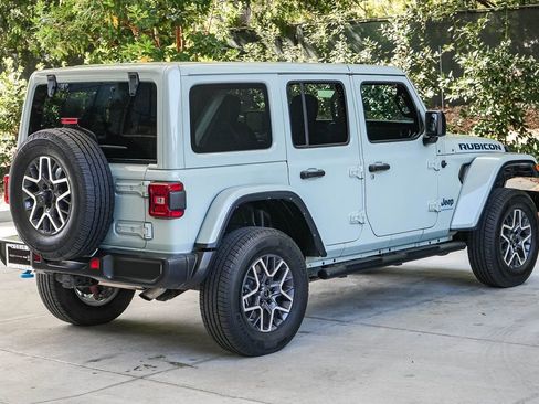Used 2023 Jeep Wrangler Unlimited Rubicon 4xe AWD/4WD image 6