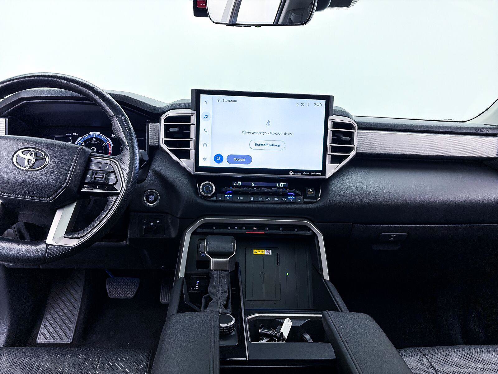 Used 2024 Toyota Tundra Limited w/ Power Package AWD/4WD image 10
