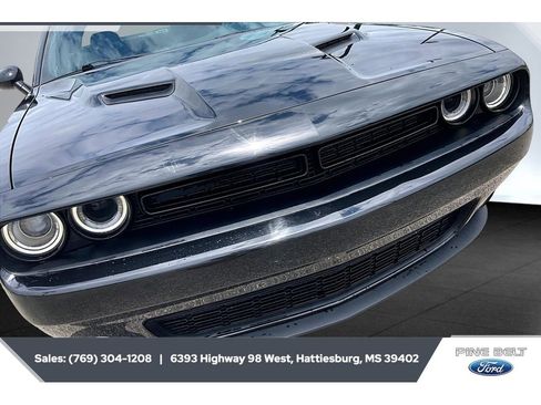 Used 2020 Dodge Challenger SXT w/ Blacktop Package RWD image 21