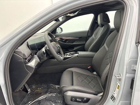 New 2027 BMW 530i xDrive w/ M Sport Package AWD/4WD image 25