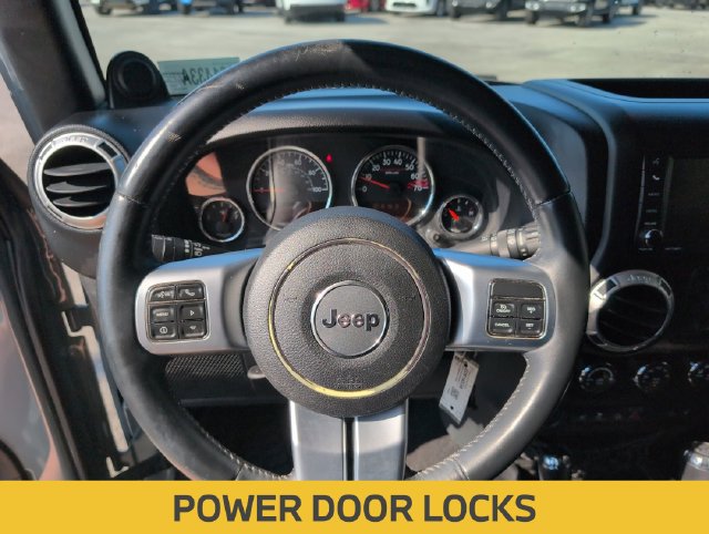 Used 2014 Jeep Wrangler Unlimited Rubicon AWD/4WD image 11