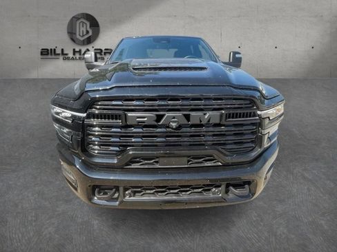 Used 2025 RAM 3500 Limited AWD/4WD image 2