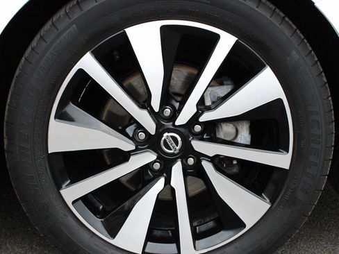 Certified 2023 Nissan Sentra SV w/ SV Premium Package image 11