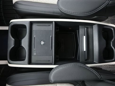 Used 2025 Honda Odyssey Elite image 38