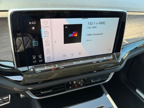 New 2025 Volkswagen Atlas SEL Premium R-Line image 12