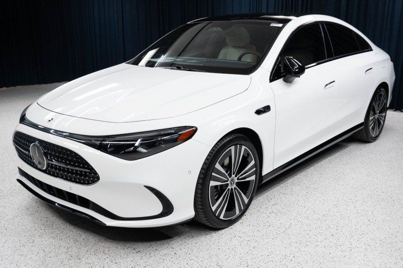 New 2027 Mercedes-Benz CLA 220 image 1