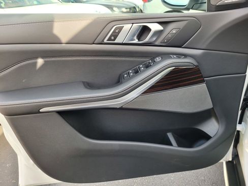 New 2026 BMW X5 xDrive40i w/ Premium Package image 17