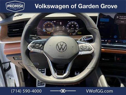 New 2026 Volkswagen Tiguan SEL R-Line AWD/4WD image 17
