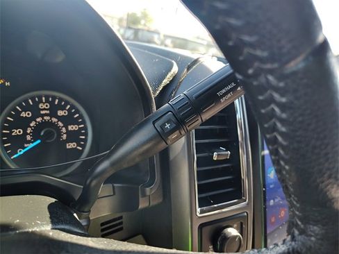 Used 2015 Ford F150 XLT w/ Equipment Group 302A Luxury image 21