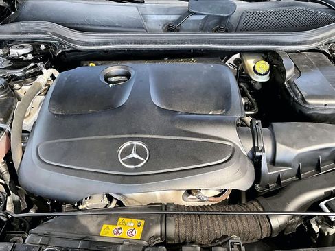 Used 2018 Mercedes-Benz GLA 250 GLA 250 image 32