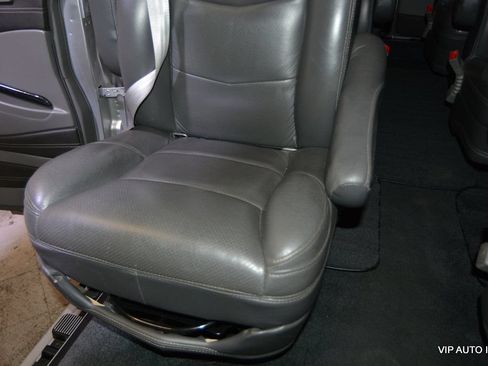 Used 2020 GMC Savana 2500 Extended w/ Enhanced Convenience Package RWD image 29