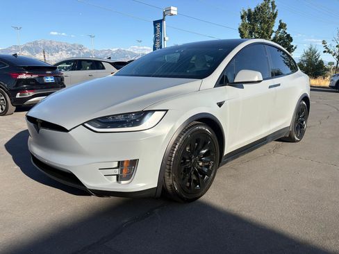 Used 2017 Tesla Model X 100D AWD/4WD image 3