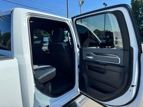 Used 2023 RAM 2500 Big Horn w/ Level 1 Equipment Group AWD/4WD image 16