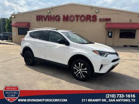Used 2016 Toyota RAV4 LE FWD image 1