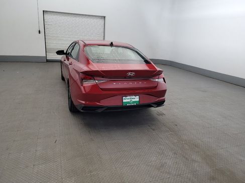 Used 2021 Hyundai Elantra SEL w/ Convenience Package FWD image 6