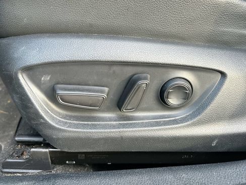 Used 2023 Toyota Camry SE FWD image 12