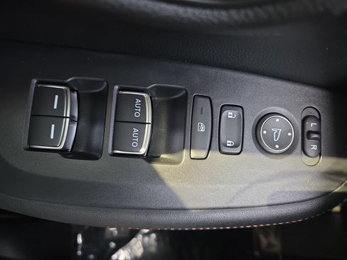 Used 2024 Honda HR-V Sport image 25