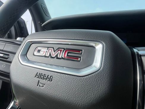 Used 2026 GMC Acadia AT4 w/ Super Cruise Package image 58