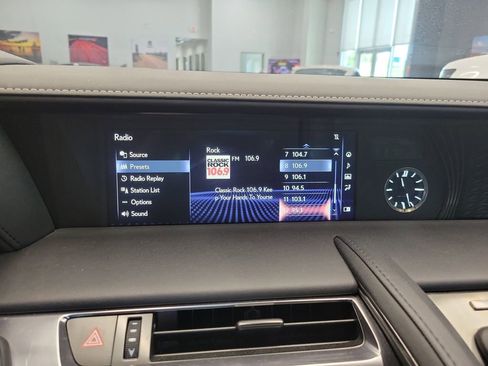 Used 2018 Lexus LC 500 Coupe w/ Performance Package image 18