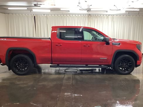 Used 2022 GMC Sierra 1500 Elevation AWD/4WD image 5