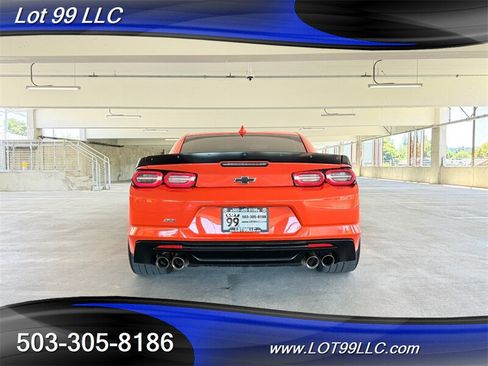 Used 2020 Chevrolet Camaro SS RWD image 8