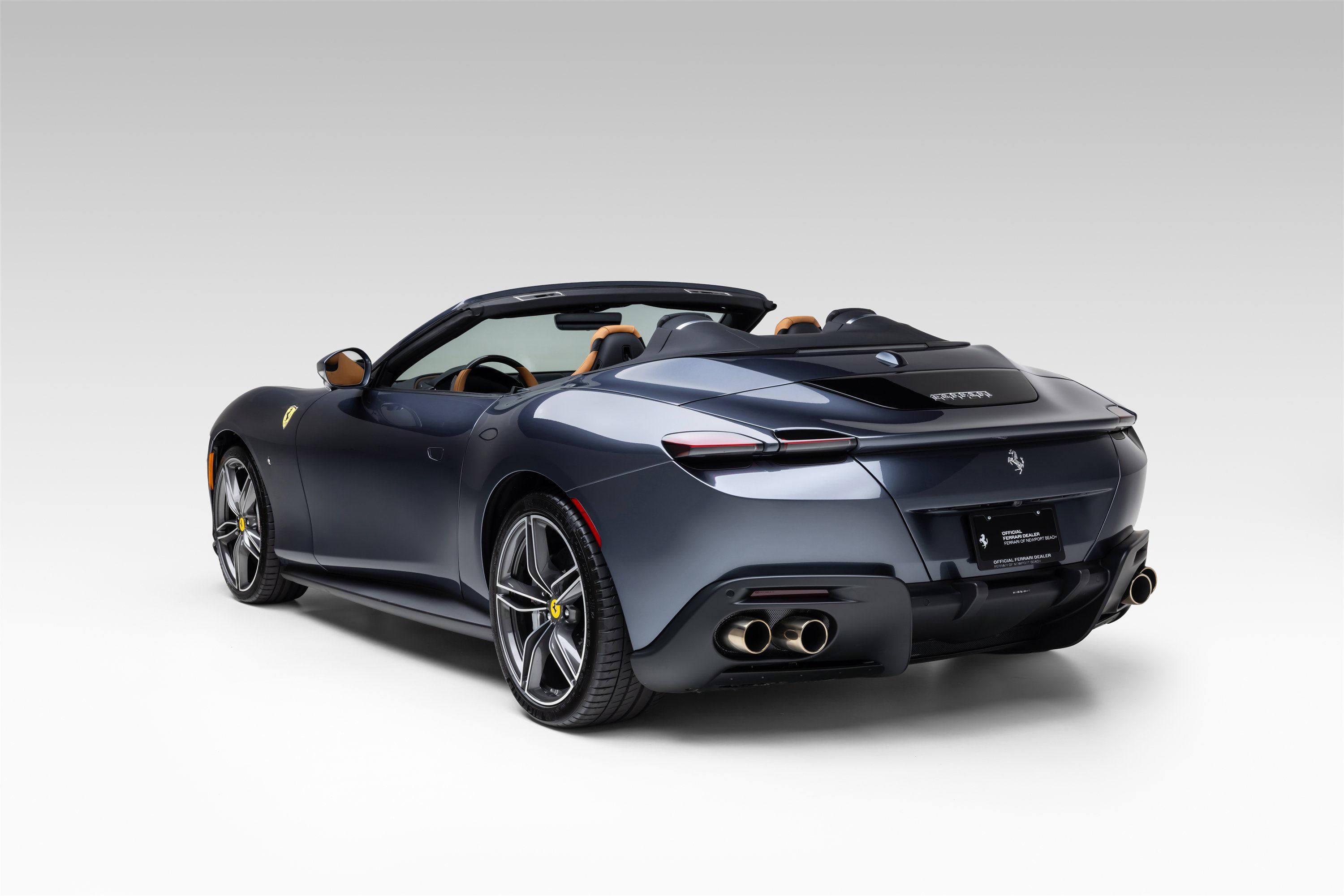 Certified 2025 Ferrari Roma Spider RWD image 12