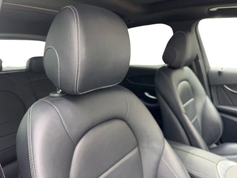 Used 2022 Mercedes-Benz GLC 300 4MATIC image 44