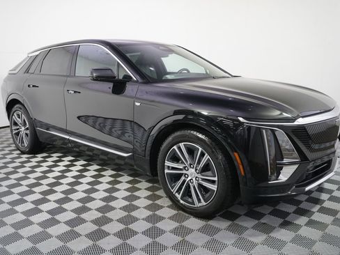 Certified 2024 Cadillac Lyriq Luxury w/ LPO, Floor Liner Package AWD/4WD image 8