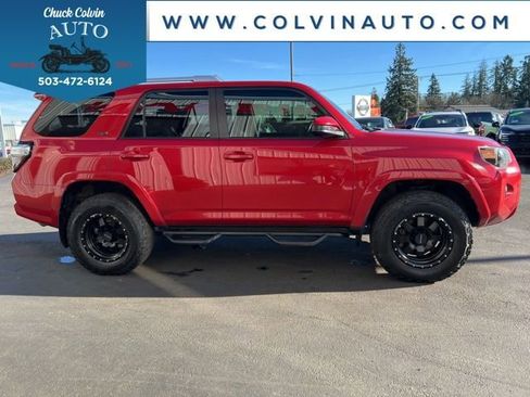 Used 2015 Toyota 4Runner SR5 image 6