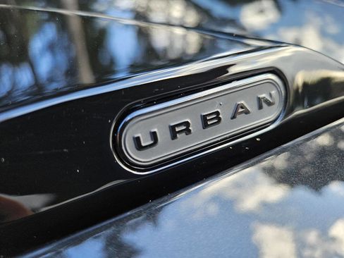 Used 2024 Land Rover Defender 110 V8 image 69