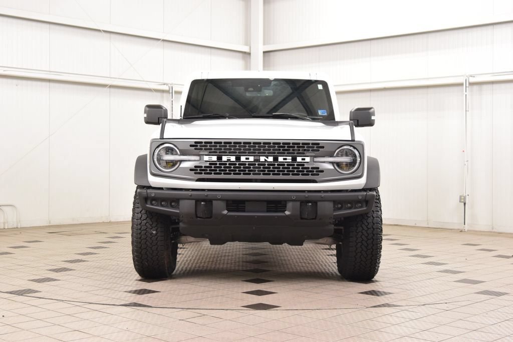 Used 2025 Ford Bronco Badlands AWD/4WD image 2