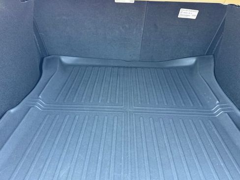 Used 2025 Tesla Model 3 Long Range RWD image 9