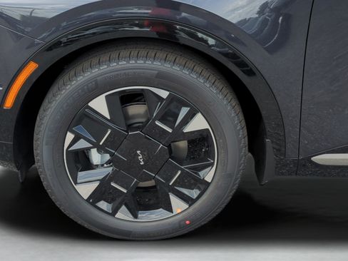 New 2026 Kia Sportage SX FWD image 10