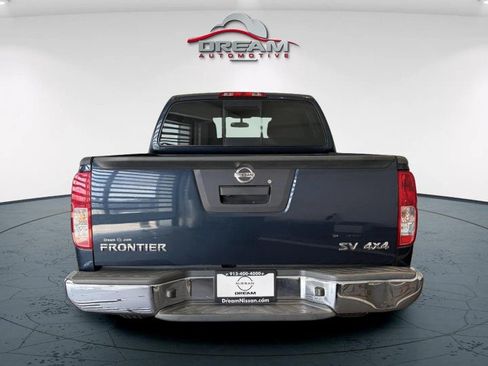 Used 2018 Nissan Frontier SV AWD/4WD image 15